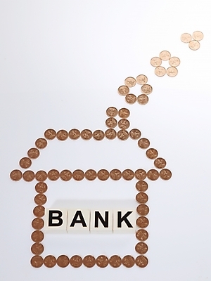 포토 JPG 스튜디오촬영 문자 알파벳 영어 돈 주택 굴뚝 누끼 사람없음 금융 경제 동전 저축 원화 연기 오브젝트 은행 십원 국내포토 실내 건물 재산 파일형식