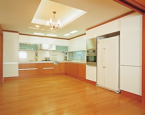 포토 JPG 시설물 현대건축 건축 조명 바닥 실내 사람없음 가로 인테리어 주방 오븐 싱크대 천장 조리대 건축자재 냉장고 국내포토 건축물 디자인 내부 가전제품 개수대 파일형식