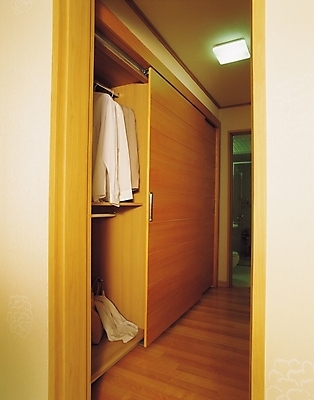 포토 JPG 옷 건축 가구 실내 사람없음 인테리어 장롱 옷걸이 드레스룸 국내포토 디자인 생활용품 내부 파일형식