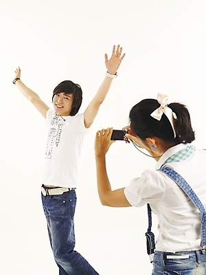 포토 JPG 스튜디오촬영 모델 라이프스타일 커플 여자 남자 한쌍 여행 포즈 부분 휴가 사랑 서기 사람 상반신 20대 취미 두명 뒷모습 청춘 카메라 사진촬영 한국인 기념촬영 청년만 성인만 국내포토 감정 뷰포인트 컨셉 관계 모션 실내 동양인 청년 생활 전자제품 촬영 파일형식