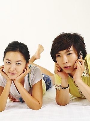 포토 JPG 스튜디오촬영 모델 커플 여자 남자 행복 한쌍 포즈 부분 사랑 사람 상반신 20대 두명 청춘 한국인 청년만 성인만 국내포토 감정 컨셉 관계 실내 동양인 청년 파일형식