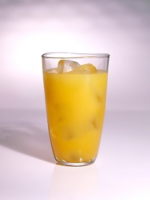 포토 JPG 음료 잔 한잔 실내 사람없음 컵 얼음 주스 오렌지주스 국내포토 자연요소 1 식기 내부 과일주스 파일형식