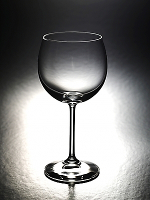 포토 JPG 식기 생활용품 와인잔 잔 기념 실내 사람없음 컵 한개 축하 오브젝트 국내포토 1 컨셉 술잔 내부 파일형식