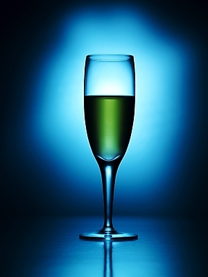 포토 JPG 식기 잔 한잔 기념 주류 실내 사람없음 축하 알코올 칵테일 샴페인 샴페인잔 칵테일잔 국내포토 1 음료 컨셉 술잔 내부 파일형식