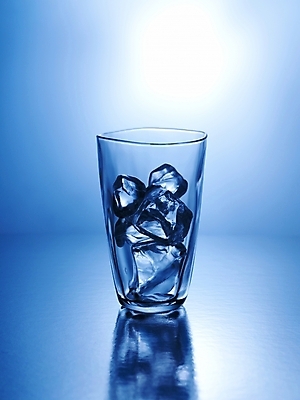 포토 JPG 식기 음료 잔 실내 사람없음 컵 물 얼음 얼음물 국내포토 자연요소 내부 파일형식