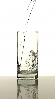 포토 JPG 식기 음료 잔 한잔 실내 사람없음 컵 물 붓기 식수 국내포토 자연요소 1 모션 내부 파일형식