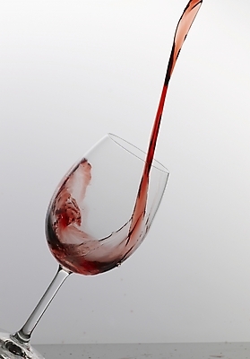 포토 JPG 식기 와인잔 한잔 주류 실내 사람없음 와인 알코올 붓기 레드와인 국내포토 1 음료 술잔 모션 내부 파일형식