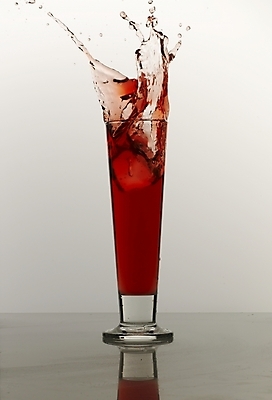 포토 JPG 식기 잔 한잔 주류 실내 사람없음 얼음 알코올 칵테일 칵테일잔 국내포토 자연요소 1 음료 술잔 내부 파일형식