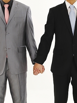 포토 JPG 스튜디오촬영 남자 비즈니스 성공 협력 협상 서기 사람 정장 두명 30대 비즈니스라이프 청춘 한국인 직장인 비즈니스맨 동료 화합 대등 남자만 성인남자만 장년만 장년남자만 성인만 국내포토 직업 라이프스타일 옷 컨셉 관계 모션 실내 동양인 장년 파일형식