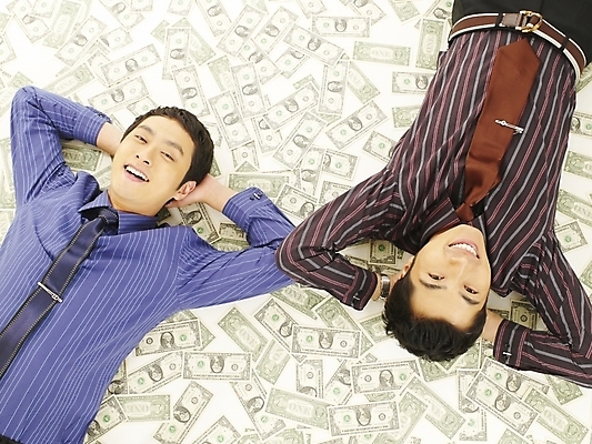 포토 JPG 스튜디오촬영 남자 행복 와이셔츠 지폐 돈 비즈니스 부분 성공 사람 상반신 두명 30대 금융 비즈니스라이프 청춘 하이앵글 눕기 달러 기쁨 한국인 직장인 비즈니스맨 동료 즐거움 외화 남자만 성인남자만 장년만 장년남자만 성인만 국내포토 직업 라이프스타일 감정 뷰포인트 컨셉 셔츠 관계 모션 실내 동양인 장년 경제 재산 파일형식