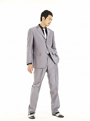 포토 JPG 스튜디오촬영 전신 모델 직업 남자 포즈 비즈니스 모션 한명 서기 누끼 사람 정장 20대 성인 앞모습 청춘 한국인 직장인 비즈니스맨 남자만 남자한명만 성인남자만 청년만 청년남자만 청년남자한명만 성인한명만 성인남자한명만 성인만 국내포토 1 옷 뷰포인트 컨셉 실내 동양인 청년 파일형식