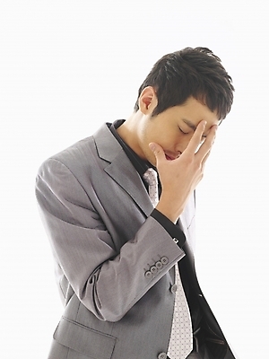 포토 JPG 스튜디오촬영 모델 직업 남자 포즈 비즈니스 부분 모션 스트레스 피곤 고개숙이기 한명 누끼 사람 정장 상반신 20대 성인 옆모습 청춘 한국인 직장인 비즈니스맨 고민 갈등 남자만 남자한명만 성인남자만 청년만 청년남자만 청년남자한명만 성인한명만 성인남자한명만 성인만 국내포토 1 옷 감정 뷰포인트 컨셉 실내 숙이기 동양인 청년 파일형식