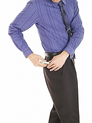 포토 JPG 스튜디오촬영 모델 직업 남자 포즈 와이셔츠 돈 비즈니스 부분 모션 한명 사람 20대 성인 옆모습 금융 경제 청춘 직장인 비즈니스맨 원화 만원 뒷거래 부정적 비자금 남자만 남자한명만 성인남자만 청년만 청년남자만 청년남자한명만 성인한명만 성인남자한명만 성인만 국내포토 1 감정 뷰포인트 컨셉 셔츠 지폐 실내 청년 재산 자금 파일형식