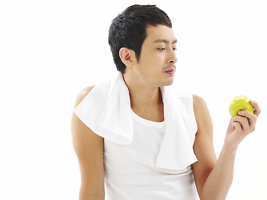 포토 JPG 스튜디오촬영 라이프스타일 웰빙 남자 음식 러닝셔츠 다이어트 과일 부분 아침 건강 한명 누끼 사람 상반신 20대 성인 수건 민소매 한국인 속옷 사과 출근준비 풋사과 아오리사과 남자만 남자한명만 성인남자만 청년만 청년남자만 청년남자한명만 성인한명만 성인남자한명만 성인만 국내포토 주간 1 옷 셔츠 상의 실내 동양인 청년 생활 위생용품 출근 파일형식