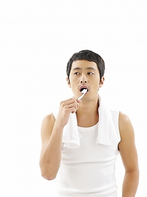 포토 JPG 스튜디오촬영 라이프스타일 남자 러닝셔츠 부분 아침 한명 누끼 사람 상반신 20대 성인 수건 민소매 뷰티 한국인 양치 칫솔 속옷 출근준비 남자만 남자한명만 성인남자만 청년만 청년남자만 청년남자한명만 성인한명만 성인남자한명만 성인만 국내포토 주간 1 옷 셔츠 상의 실내 동양인 청년 생활 위생용품 청결 출근 파일형식