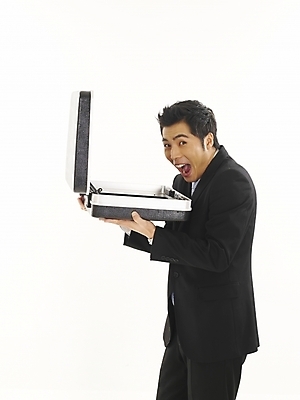 포토 JPG 스튜디오촬영 모델 직업 남자 포즈 서류가방 가방 비즈니스 부분 한명 누끼 사람 정장 상반신 20대 성인 청춘 한국인 직장인 사무원 비즈니스맨 돈가방 기밀가방 남자만 남자한명만 성인남자만 청년만 청년남자만 청년남자한명만 성인한명만 성인남자한명만 성인만 국내포토 1 잡화 옷 컨셉 실내 동양인 청년 파일형식