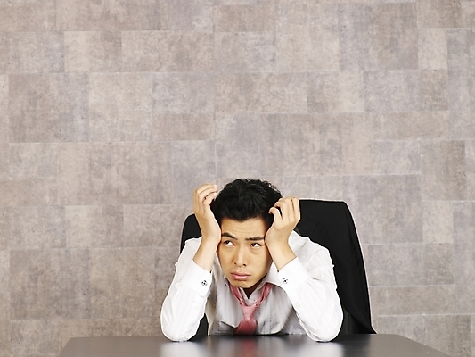 포토 JPG 모델 직업 남자 포즈 와이셔츠 회사 비즈니스 부분 탁자 스트레스 실내 피곤 한명 사람 상반신 20대 성인 청춘 사무실 한국인 직장인 사무원 비즈니스맨 책상 남자만 남자한명만 성인남자만 청년만 청년남자만 청년남자한명만 성인한명만 성인남자한명만 성인만 국내포토 1 가구 컨셉 셔츠 동양인 청년 내부 파일형식