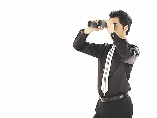 포토 JPG 스튜디오촬영 전신 모델 직업 남자 포즈 와이셔츠 비즈니스 한명 누끼 사람 20대 성인 청춘 쌍안경 망원경 한국인 직장인 사무원 비즈니스맨 검사_조사 관측 남자만 남자한명만 성인남자만 청년만 청년남자만 청년남자한명만 성인한명만 성인남자한명만 성인만 국내포토 1 컨셉 셔츠 실내 동양인 청년 파일형식