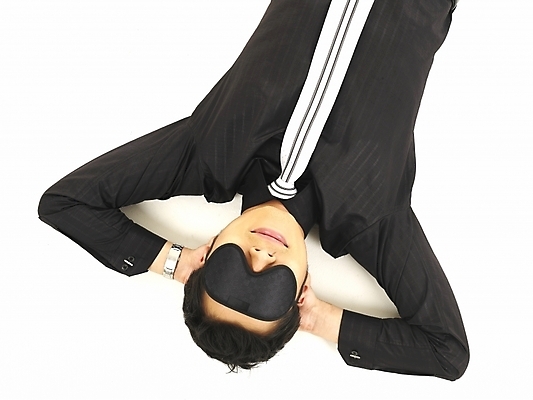 포토 JPG 스튜디오촬영 모델 직업 남자 포즈 와이셔츠 비즈니스 부분 휴식 한명 사람 상반신 20대 성인 청춘 하이앵글 한국인 잠 직장인 사무원 비즈니스맨 수면 수면안대 남자만 남자한명만 성인남자만 청년만 청년남자만 청년남자한명만 성인한명만 성인남자한명만 성인만 국내포토 1 뷰포인트 컨셉 셔츠 실내 동양인 청년 물 안대 파일형식