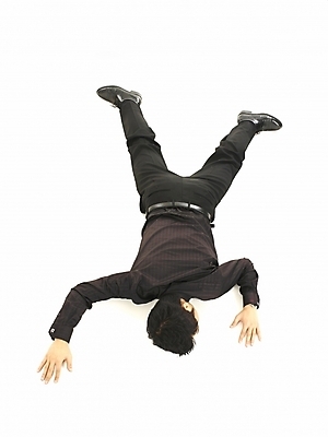 포토 JPG 스튜디오촬영 전신 모델 직업 남자 포즈 와이셔츠 비즈니스 한명 누끼 사람 20대 성인 뒷모습 청춘 하이앵글 한국인 직장인 사무원 비즈니스맨 실패 좌절 부정적 남자만 남자한명만 성인남자만 청년만 청년남자만 청년남자한명만 성인한명만 성인남자한명만 성인만 국내포토 1 감정 뷰포인트 컨셉 셔츠 실내 동양인 청년 파일형식