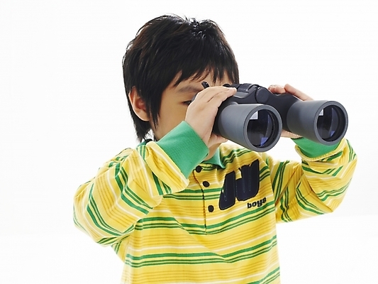 포토 JPG 스튜디오촬영 응시 어린이교육 교육 남자 어린이 포즈 부분 미래 한명 누끼 사람 소년 상반신 망원경 한국인 관찰 남자만 남자한명만 어린이만 소년만 소년한명만 국내포토 1 시선 컨셉 모션 실내 동양인 파일형식