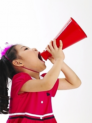 포토 JPG 스튜디오촬영 전신 여자 어린이 포즈 부분 모션 왕관 안내 한명 사람 소녀 이벤트 상반신 확성기 한국인 알림 여자만 여자한명만 어린이만 소녀만 소녀한명만 국내포토 1 실내 동양인 파일형식