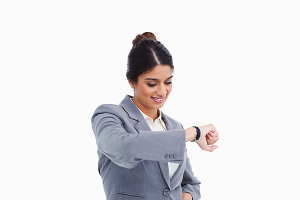 포토 JPG 해외이미지 손 응시 시계 백그라운드 비즈니스 성공 스트레스 한명 20대 흰색 표현 시간 업무 비즈니스우먼 손목시계 약속 바쁨 재촉 고립 마감 해외202004 해외포토 1 시선 여자 컬러 컨셉 장신구 사람 청년 신체부위 작업 직장인 파일형식