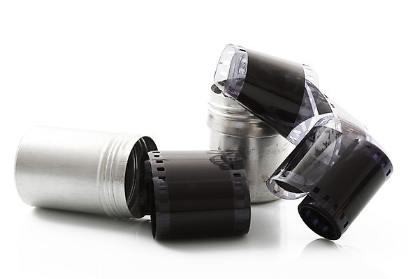 포토 JPG 해외이미지 디자인 컨셉 패턴 사람없음 카메라 사진촬영 수확 필름 향수 흰배경 복고 롤 고립 구식 부정적 옛날 해외202004 해외포토 감정 백그라운드 무늬 농업 전자제품 촬영 화장품 흰색 파일형식