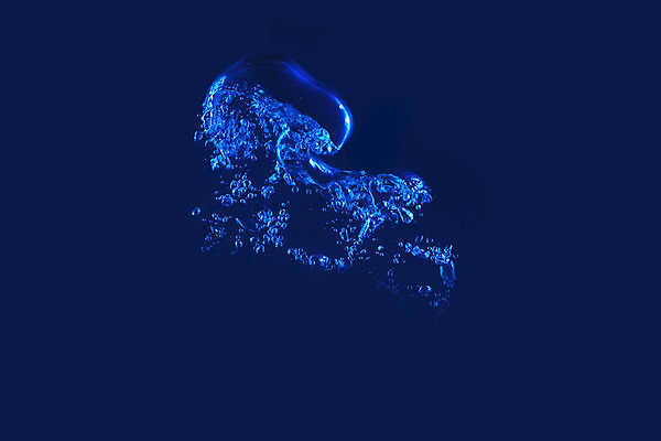 포토 JPG 해외이미지 모양 물결 음료 파도 백그라운드 모션 자연 건강 사람없음 가로 물 파란색 빛 환경 냉동 스파 목욕 거품 젖음 흐름 에너지 물방울 신선 투명 액체 닫기 떨어짐 매끈함 순수 잔물결 스플래쉬 해외202004 해외포토 자연요소 바다 컬러 컨셉 청결 감각 생태계 파일형식