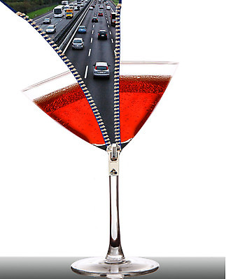 포토 JPG 해외이미지 도로 음료 백그라운드 컨셉 자동차 유리 맥주 주류 안전 사람없음 컵 물 머리 와인 거품 운전 흰색 하트 알코올 칵테일 액체 위험 만취 속도 지퍼 다리찢기 깨짐 면허증 해외202004 해외포토 자연요소 모양 식기 길 육상교통 컬러 교통시설 모션 재질 신체부위 면허 술취함 증명서 파일형식