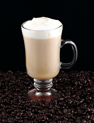 포토 JPG 해외이미지 커피 음료 음식 백그라운드 탁자 사람없음 컵 갈색 검은색 공백 카페 가득함 오브젝트 에스프레소 모카 해외202004 해외포토 식기 컬러 가구 상점 파일형식