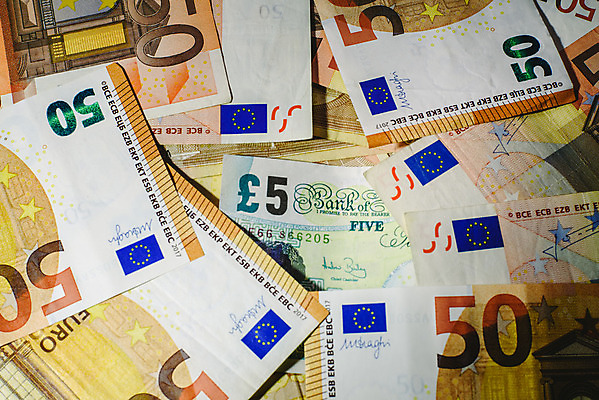 포토 JPG 해외이미지 영어 유럽 백그라운드 컨셉 돈 비즈니스 관계 미래 출입구 영국 사람없음 금융 경제 자유 유로 시장 선택 투표 충돌 불안 파운드 반대 애국심 의심 고립 독립 떠남 위기 유럽연합 전국 정부 정치 통일 브렉시트 해외202004 해외포토 문자 감정 나라 모션 재산 선거 파일형식