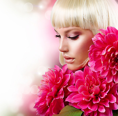 포토 JPG 해외이미지 모델 헤어스타일 꽃 얼굴 분홍색 건강 한명 옆모습 금발 노란색 유행 상점 검은색 화장품 흰색 화려 고급 연기 확대 매끈함 큼 이발 달리아 피부 데이지 아이섀도 고립 스타일링 앞머리 의료성형뷰티 스타일 강조 해외202004 해외포토 식물 1 뷰포인트 컬러 컨셉 사람 신체부위 뷰티 감각 크기 파일형식