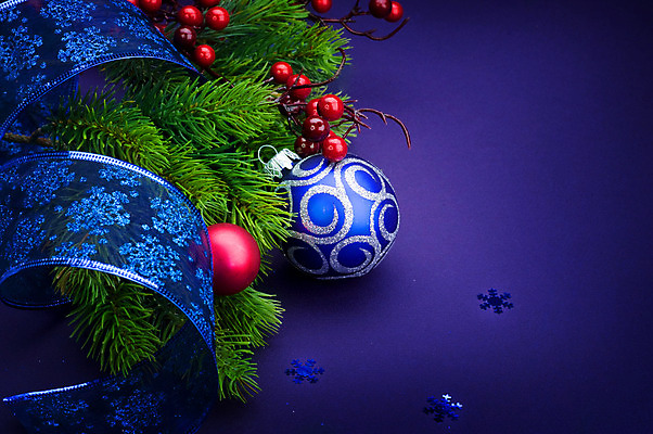 포토 JPG 해외이미지 모양 나무 전통 디자인 계절 리본 백그라운드 크리스마스 겨울 공 휴가 새로움 미술 사람없음 장식 가로 빨간색 초록색 파란색 빛 어둠 침묵 장식볼 나뭇가지 소나무 원형 신용카드 화려 은색 연도 오브젝트 전나무 엘리먼트 여의주 카피스페이스 국경 해외202004 해외포토 도형 식물 기념일 컬러 컨셉 문화예술 금융 소리 공백 파일형식