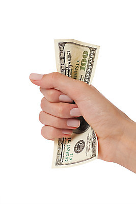 포토 JPG 해외이미지 손 여자 백그라운드 컨셉 지폐 돈 비즈니스 사람없음 초록색 달러 미국 힘 주먹 저축 흰색 잡기 재산 구매 투자 결제 기부 찌그러짐 빚 100달러 구김 해외202004 해외포토 컬러 북아메리카 모션 사람 신체부위 금융 경제 쇼핑 파일형식