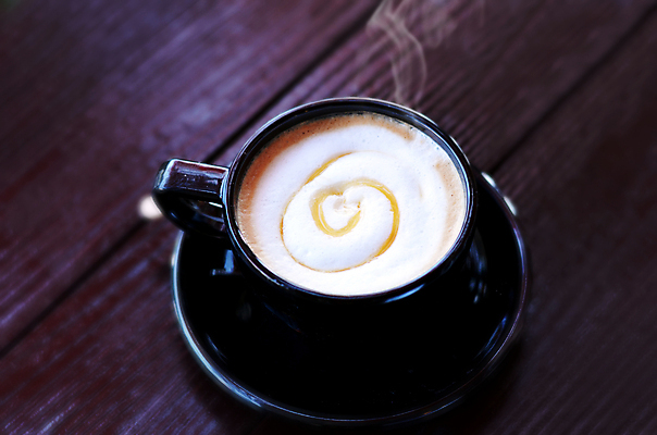 포토 JPG 해외이미지 커피 음료 음식 백그라운드 사람없음 컵 갈색 식당 검은색 거품 카페 뜨거움 가득함 컵받침 카푸치노 에스프레소 라떼 모카 카페인 맛있는 해외202004 해외포토 식기 컬러 상점 받침대 파일형식