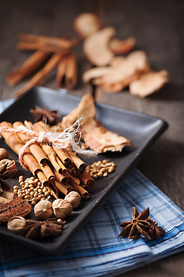 포토 JPG 해외이미지 음식 백그라운드 재료 탁자 건조 요리 사람없음 장식 갈색 주방 조미료 향신료 향 시나몬 해외202004 해외포토 컬러 가구 향미료 파일형식