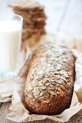 포토 JPG 해외이미지 라이프스타일 음료 음식 빵 백그라운드 유리 탁자 호박 아침 건강 씨앗 사람없음 목재 농장 식사 우유 껍질 시골 아침식사 낟알 유기농 내추럴 정물화 맛있는 해외202004 해외포토 주간 나무 식물 웰빙 가구 농업 채소 재료 재질 유제품 생활 그림 파일형식