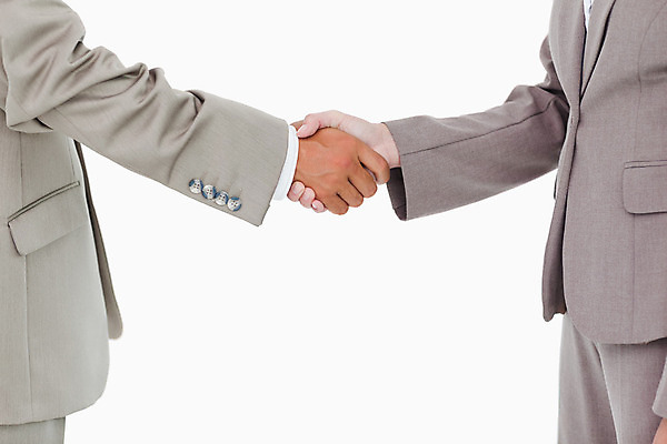 포토 JPG 해외이미지 손 회사 비즈니스 사업가 성공 협력 노동자 악수 함께함 두명 신체부위 믿음 거래 축하 인사 자신감 동료 직원 흰배경 경영자 경영 고립 정중 해외202004 우호적 해외포토 직업 감정 백그라운드 컨셉 관계 사람 손짓 흰색 예절 리더 파일형식