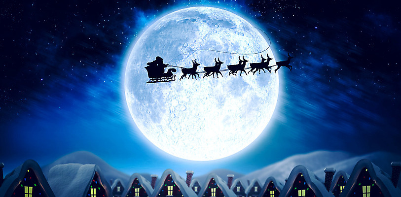 포토 JPG 해외이미지 무료이미지 디자인 실루엣 크리스마스 겨울 주택 사람없음 장식 파란색 산타클로스 마을 디지털 축제 어둠 보름달 축하 야간 썰매 마법 빛망울 오로라 순록 해외202004 해외포토 자연요소 계절 기념일 컬러 컨셉 자연현상 촬영기법 건물 빛 달 파일형식 무료콘텐츠