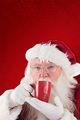 포토 JPG 해외이미지 노년 남자 크리스마스 한명 들기 상반신 앞모습 빨간색 산타클로스 머그컵 마시기 뜨거움 노인남자한명만 해외202004 해외포토 1 기념일 뷰포인트 컬러 모션 사람 성인 컵 남자한명만 노인남자만 파일형식