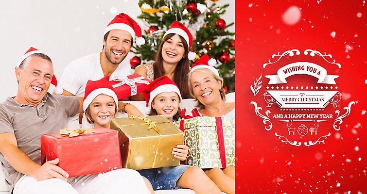 포토 JPG 해외이미지 백인 디자인 응시 여자 할아버지 남자 행복 할머니 어린이 중년 50대 크리스마스장식 크리스마스 겨울 거실 가정 가족 청소년 엄마 손자 손녀 크리스마스카드 함께함 선물 사랑 앉기 소년 여러명 20대 성인 장식 빨간색 파란색 부모 소파 크리스마스트리 축제 장식볼 축하 메시지 아빠 60대 주기 해피뉴이어 비네팅 조부모 스타일 해외202004 해외포토 서양인 시선 계절 기념일 노년 감정 컬러 다수 컨셉 의자 관계 모션 카드_감사 촬영기법 사람 청년 새해인사 손주 파일형식