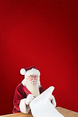 포토 JPG 해외이미지 노년 남자 종이 크리스마스 한명 앉기 상반신 옆모습 빨간색 산타클로스 기록 잡기 깃펜 노인남자한명만 해외202004 해외포토 1 기념일 뷰포인트 컬러 모션 사람 성인 남자한명만 노인남자만 파일형식