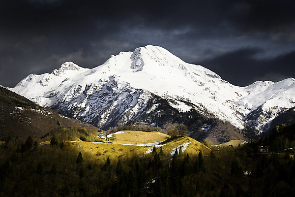 포토 JPG 해외이미지 나무 식물 구름 공원 여행 백그라운드 컨셉 잎 겨울 자국 하늘 휴가 산 파노라마 풍경 사람없음 야외 목재 초록색 얼음 침묵 이탈리아 산책 하이킹 나뭇가지 소나무 숲 알프스 장면 전나무 절정 해외202004 해외포토 자연요소 계절 공공시설 유럽 컬러 재료 레저 휴식 촬영기법 소리 파일형식
