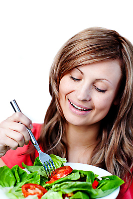 포토 JPG 해외이미지 백인 여자 다이어트 건강 한명 웃음 들기 상반신 성인 샐러드 먹기 건강식 성인여자한명만 해외202004 해외포토 서양인 1 음식 모션 표정 사람 여자한명만 성인여자만 파일형식