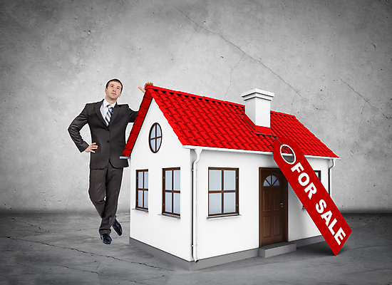 포토 JPG 해외이미지 전신 백인 남자 주택 한명 사람 정장 성인 앞모습 금융 기댐 비즈니스맨 분양 성인남자한명만 해외202004 해외포토 서양인 1 옷 뷰포인트 비즈니스 모션 부동산 건물 경제 직장인 남자한명만 성인남자만 파일형식