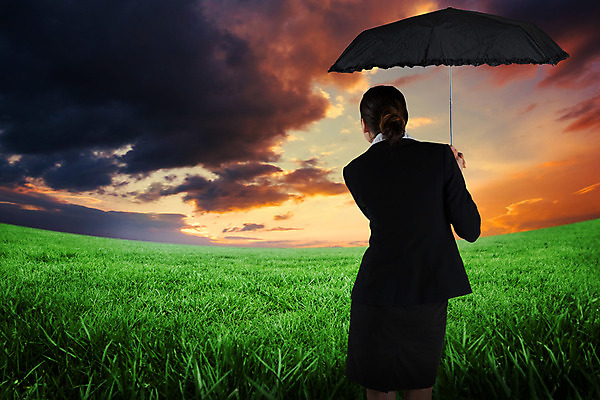 포토 JPG 해외이미지 구름 공원 여자 우산 비즈니스 하늘 갈색머리 그림자 한명 서기 초원 상반신 성인 뒷모습 컴퓨터그래픽 초록색 파란색 경기장 비즈니스우먼 성인여자한명만 카피스페이스 해외202004 해외포토 자연요소 1 헤어스타일 공공시설 뷰포인트 컬러 스포츠시설 모션 사람 그래픽 공백 직장인 여자한명만 성인여자만 파일형식