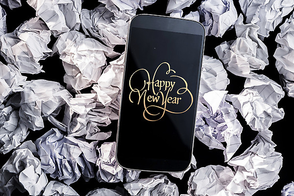 포토 JPG 해외이미지 텍스트 사람없음 컴퓨터그래픽 스마트폰 디지털 스크린 고급 해피뉴이어 구김 해외202004 해외포토 컨셉 모션 그래픽 핸드폰 스마트기기 새해인사 파일형식