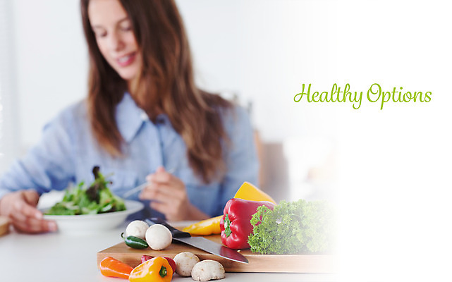 포토 JPG 해외이미지 백인 여자 다이어트 탁자 건강 한명 상반신 20대 성인 앞모습 샐러드 사발 먹기 조리대 건강식 성인여자한명만 해외202004 해외포토 서양인 1 음식 뷰포인트 가구 모션 사람 청년 사기그릇 여자한명만 성인여자만 파일형식