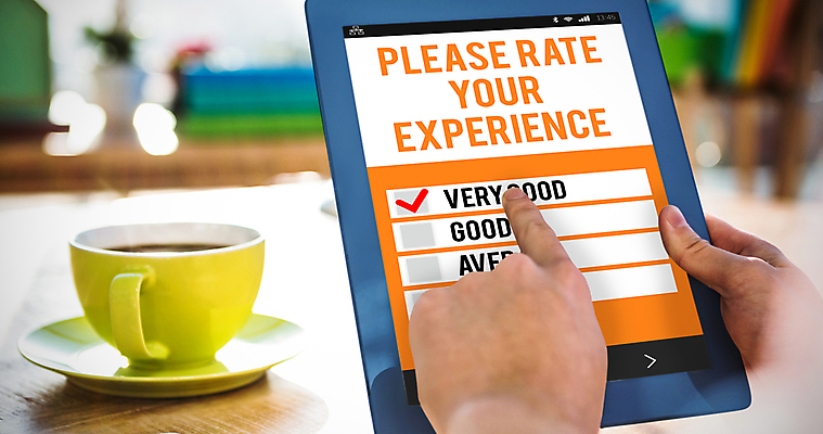 포토 JPG 해외이미지 남자 비즈니스 직장 기술 한명 앉기 컵 스마트폰 태블릿 사무실 독서 스크린 검은색 터치 머그컵 잡기 작업 비즈니스맨 체험 어플리케이션 시원함 파일 인터페이스 터치스크린 해외202004 해외포토 1 식기 컬러 컨셉 회사 모션 사람 전자제품 핸드폰 스마트기기 직장인 파일형식